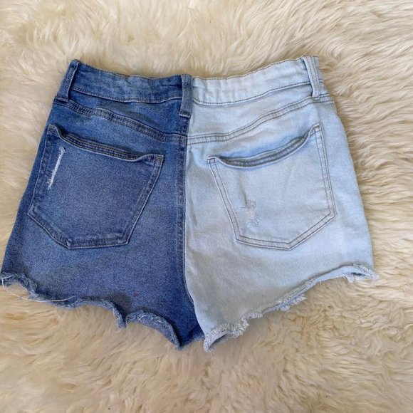 NWOT NO BOUNDARIES Women 28 Two Tone High Rise Distressed Stretch Denim Shorts - Picture 3 of 6
